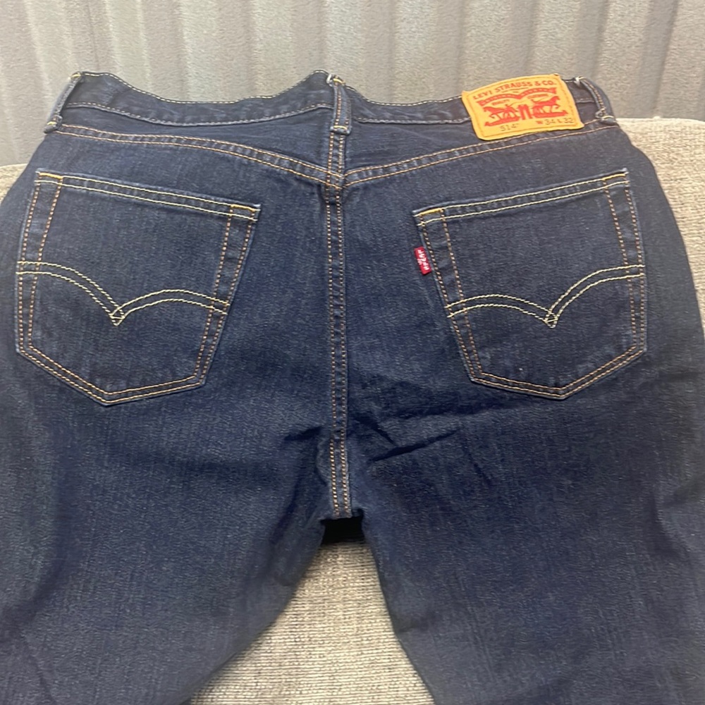 Men’s 34x32 Levi jeans